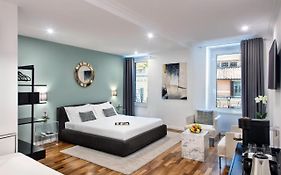Fellini Design Suites
